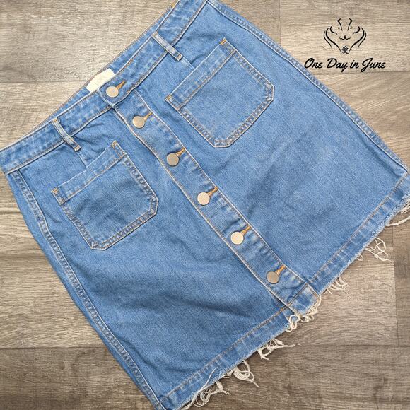 Loft Button Front Denim Skirt Size 8 - Picture 1 of 5